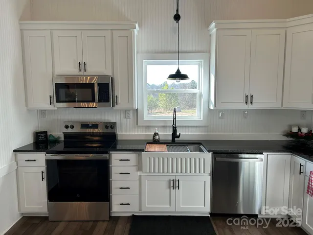 $675,000 | 464 Hamrick Road, Mooresboro, NC 28114