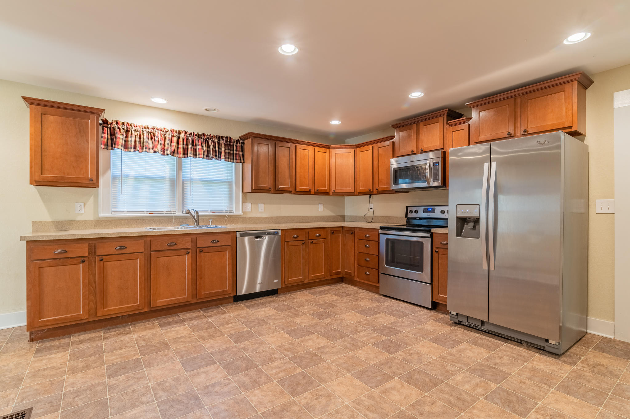 706 Hemlock Road Northwest Roanoke, VA 24017 - Photo 15 of 34 DSC_5828-HDR