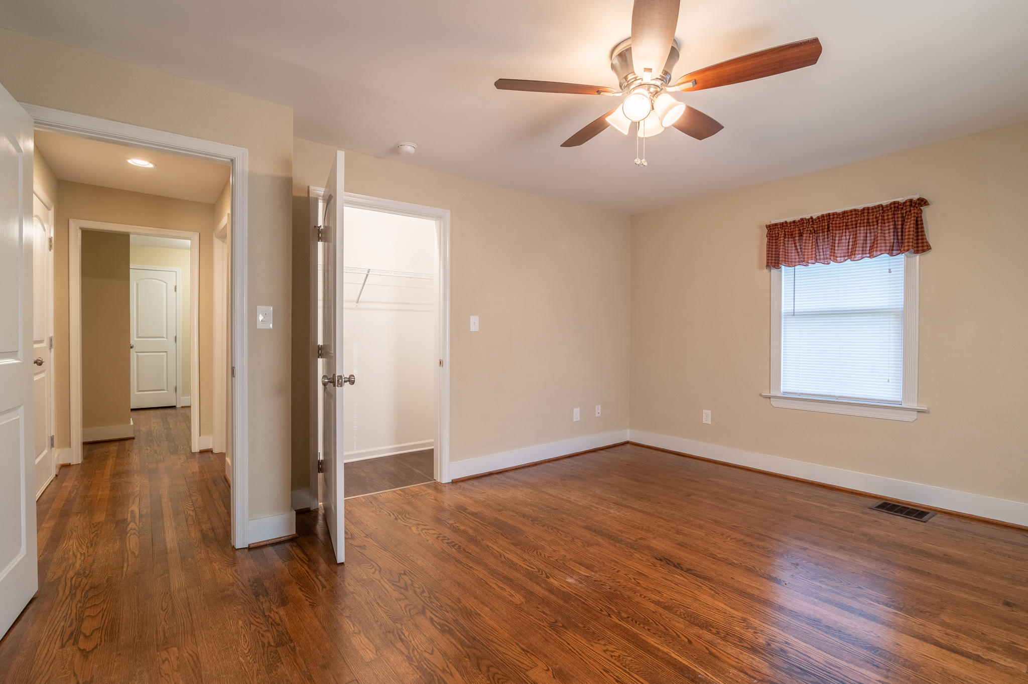 706 Hemlock Road Northwest Roanoke, VA 24017 - Photo 23 of 34 DSC_5873-HDR