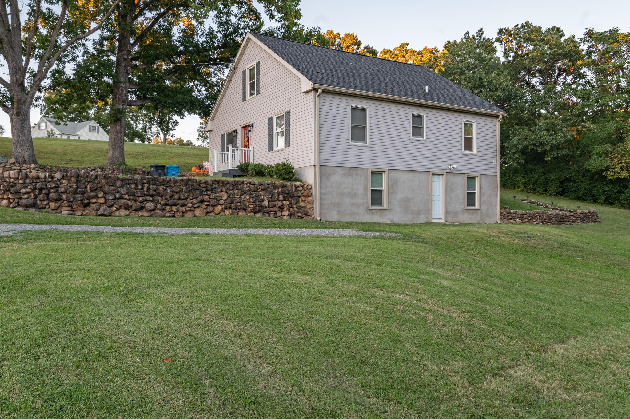 706 Hemlock Road Northwest Roanoke, VA 24017 - Photo 8 of 34 8