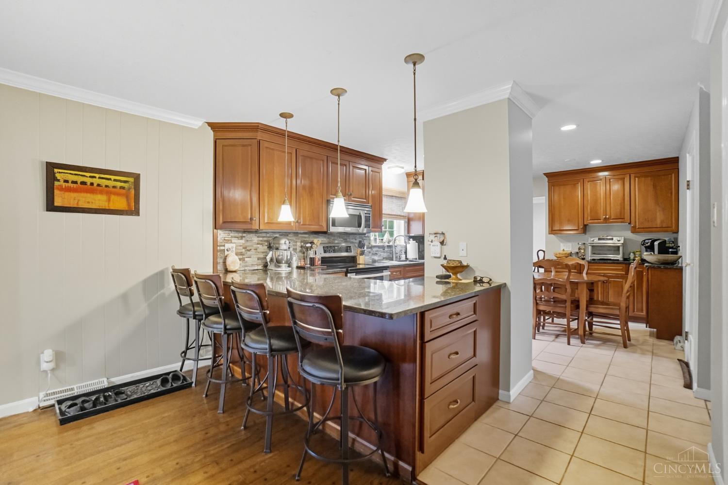 7835 Pfeiffer Road Cincinnati, OH 45242 - Photo 14 of 57