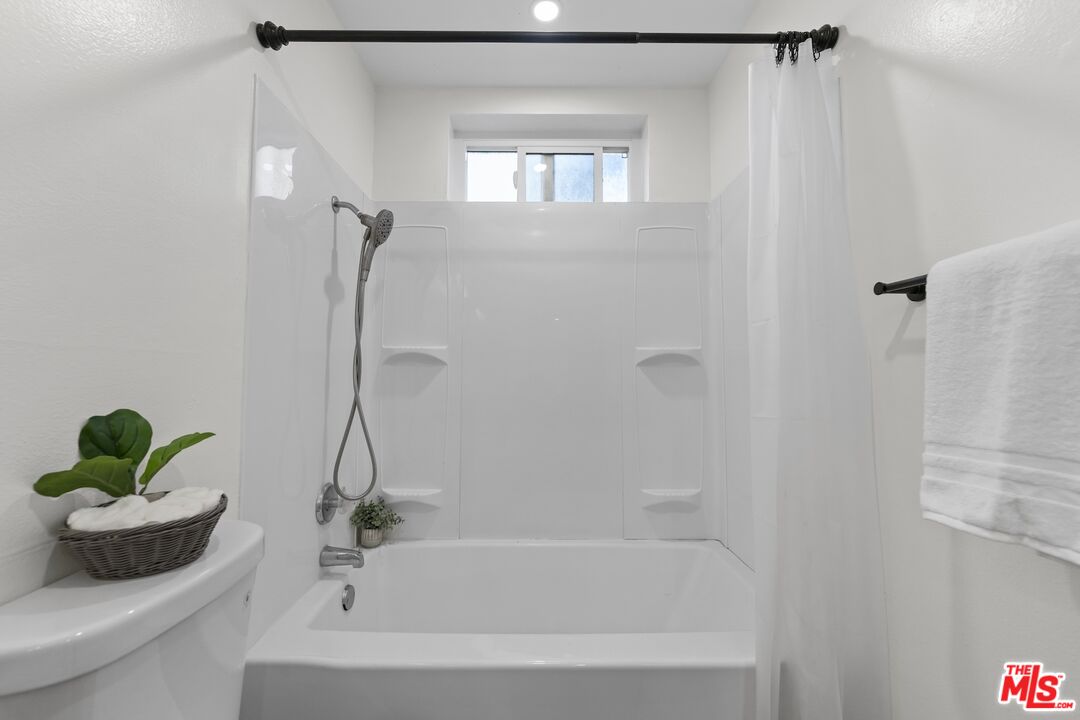 116 Marmion Way, Unit 9 South Pasadena, CA 91030 - Photo 17 of 22