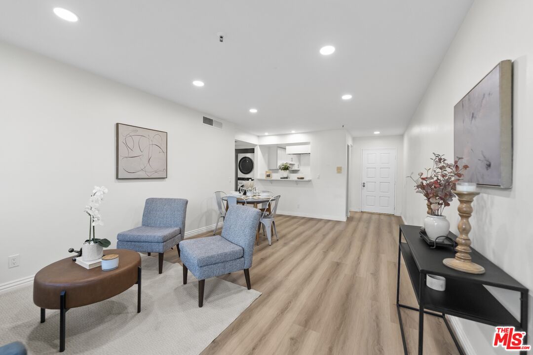 116 Marmion Way, Unit 9 South Pasadena, CA 91030 - Photo 2 of 22