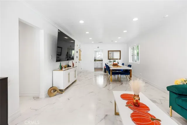 $1,090,000 | 11372 Gaynor Avenue, Granada Hills, CA 91344