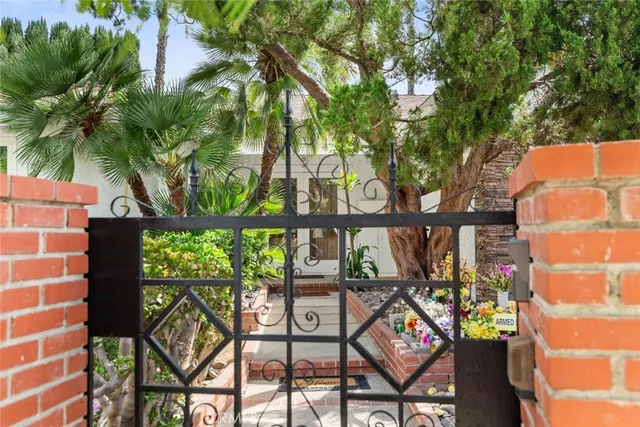 $1,090,000 | 11372 Gaynor Avenue, Granada Hills, CA 91344
