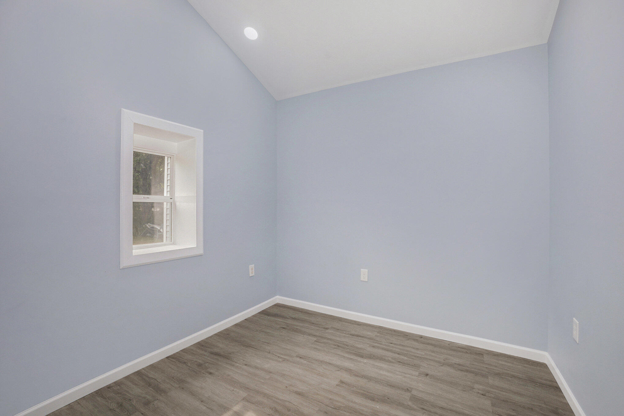 185 Felton Street Benton Harbor, MI 49022 - Photo 12 of 17 011_file_579