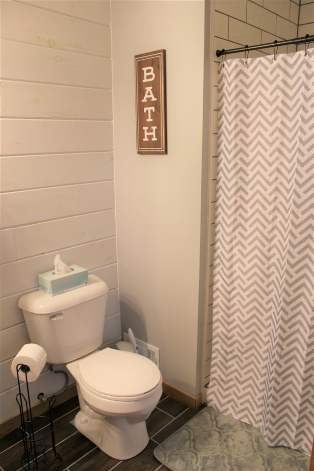 11302 South Shepherd Road Shepherd, MI 48883 - Photo 23 of 28 1885066-22.JPG