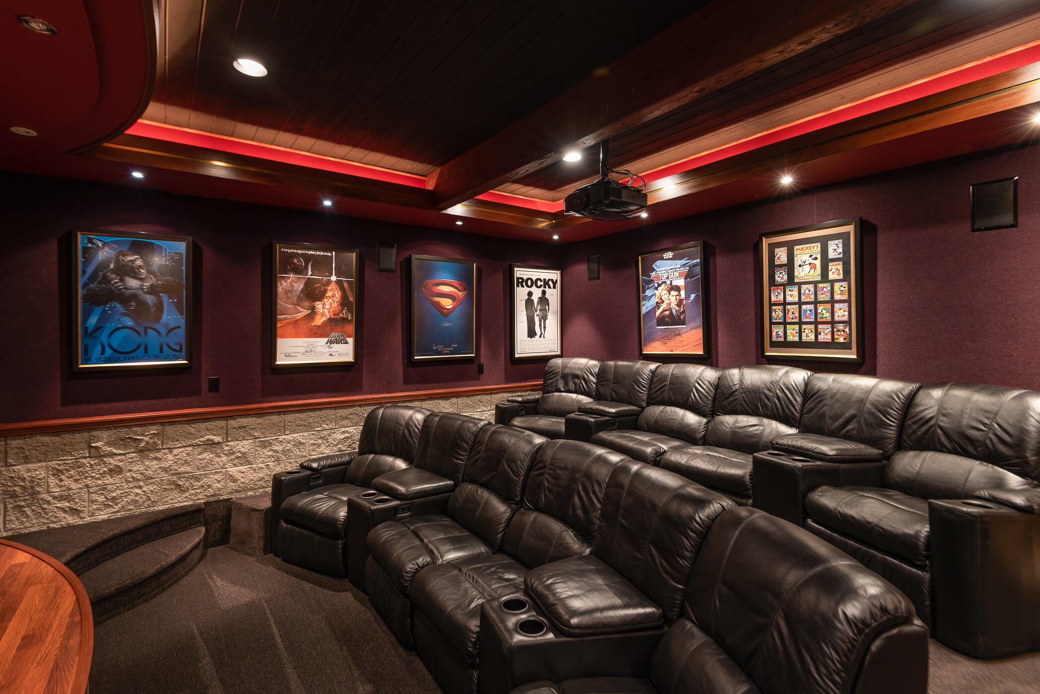 18830 Shoshone Road Bend, OR 97702 - Photo 29 of 49 24 THEATRE 2