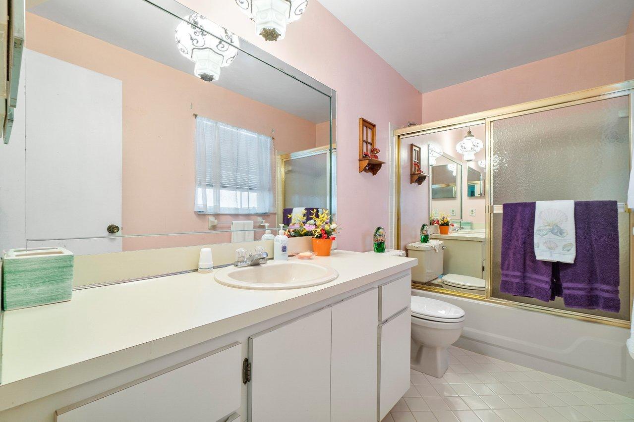 9213 Southwest 18th Street Boca Raton, FL 33428 - Photo 9 of 11 017-9213Southwest18thStreet-BocaRaton-FL