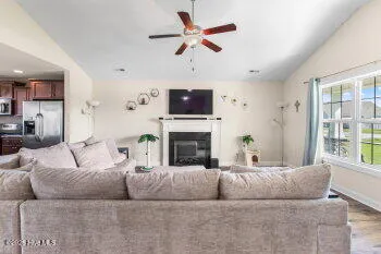 $1,850 | 318 Aquamarine Circle, Jacksonville, NC 28546