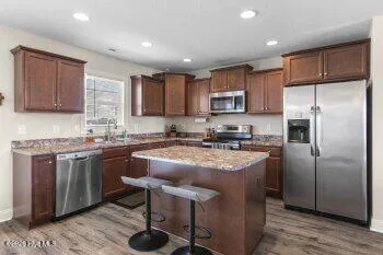 $1,850 | 318 Aquamarine Circle, Jacksonville, NC 28546
