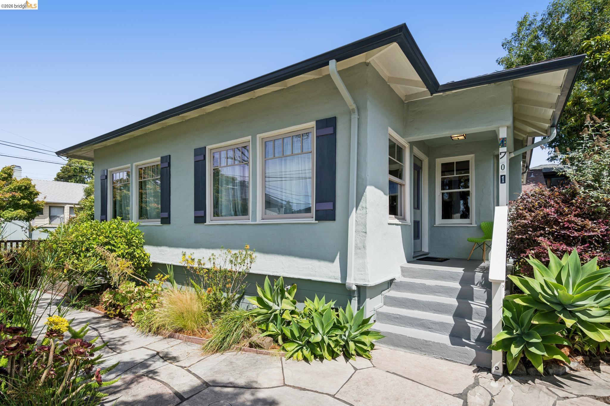1701 Derby Street Berkeley, CA 94703 - Photo 2 of 39 Front house