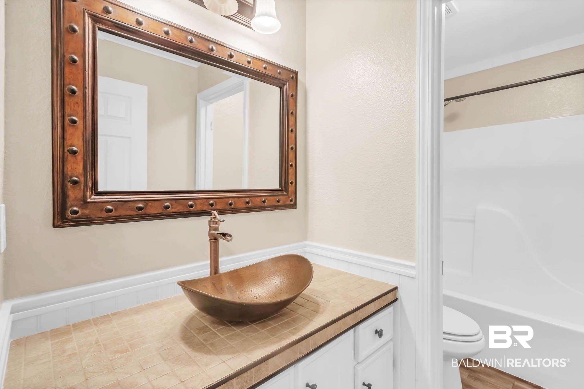 9607 Czar Court Fairhope, AL 36532 - Photo 29 of 42 Bathroom featuring vanity and shower / bath combination