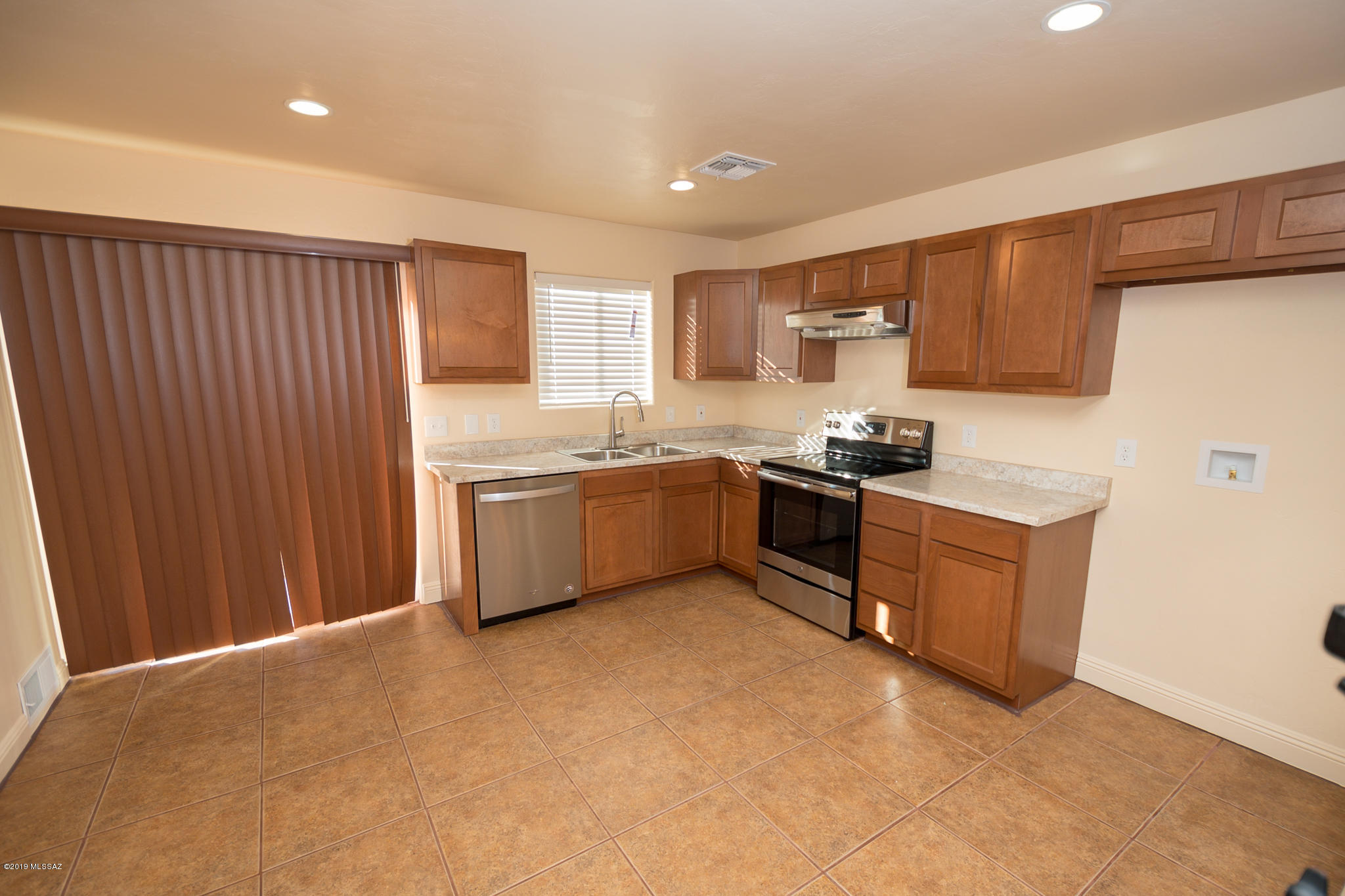 170 East Medina Road Tucson, AZ 85756 - Photo 11 of 45 Gallery Image 11