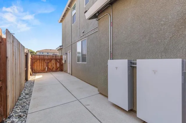 $620,000 | 1986 Branding Iron Way, Plumas Lake, CA 95961