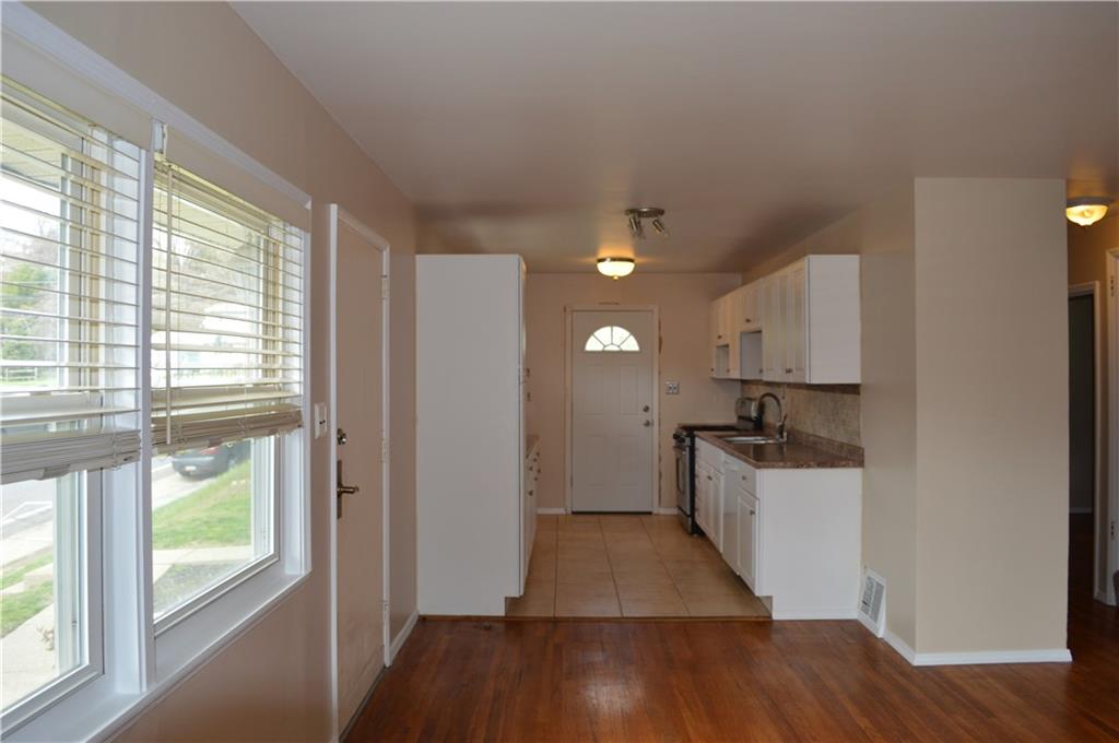 617 Jefferson Road Penn Hills, PA 15235 - Photo 8 of 20 Gallery Image 8