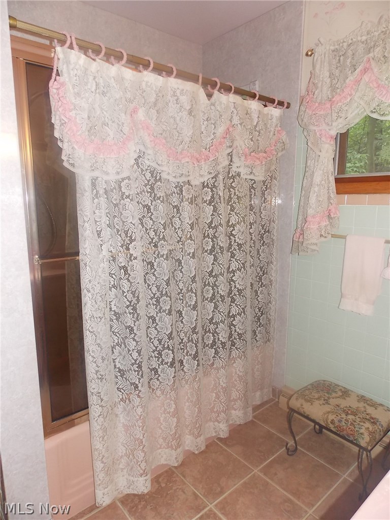 204 Taylor Road Barberton, OH 44203 - Photo 17 of 32 Gallery Image 17