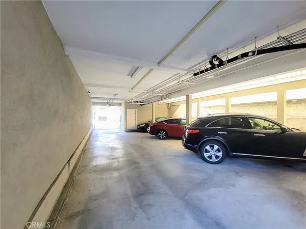 $2,495 | 1201 Belmont Avenue, Long Beach, CA 90804