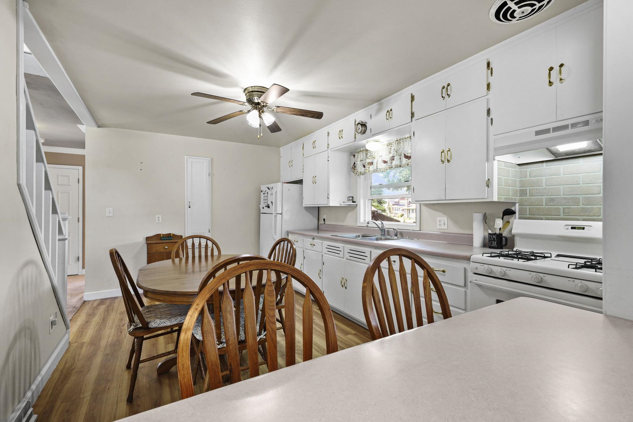 117 West Street Dane, WI 53529 - Photo 17 of 37