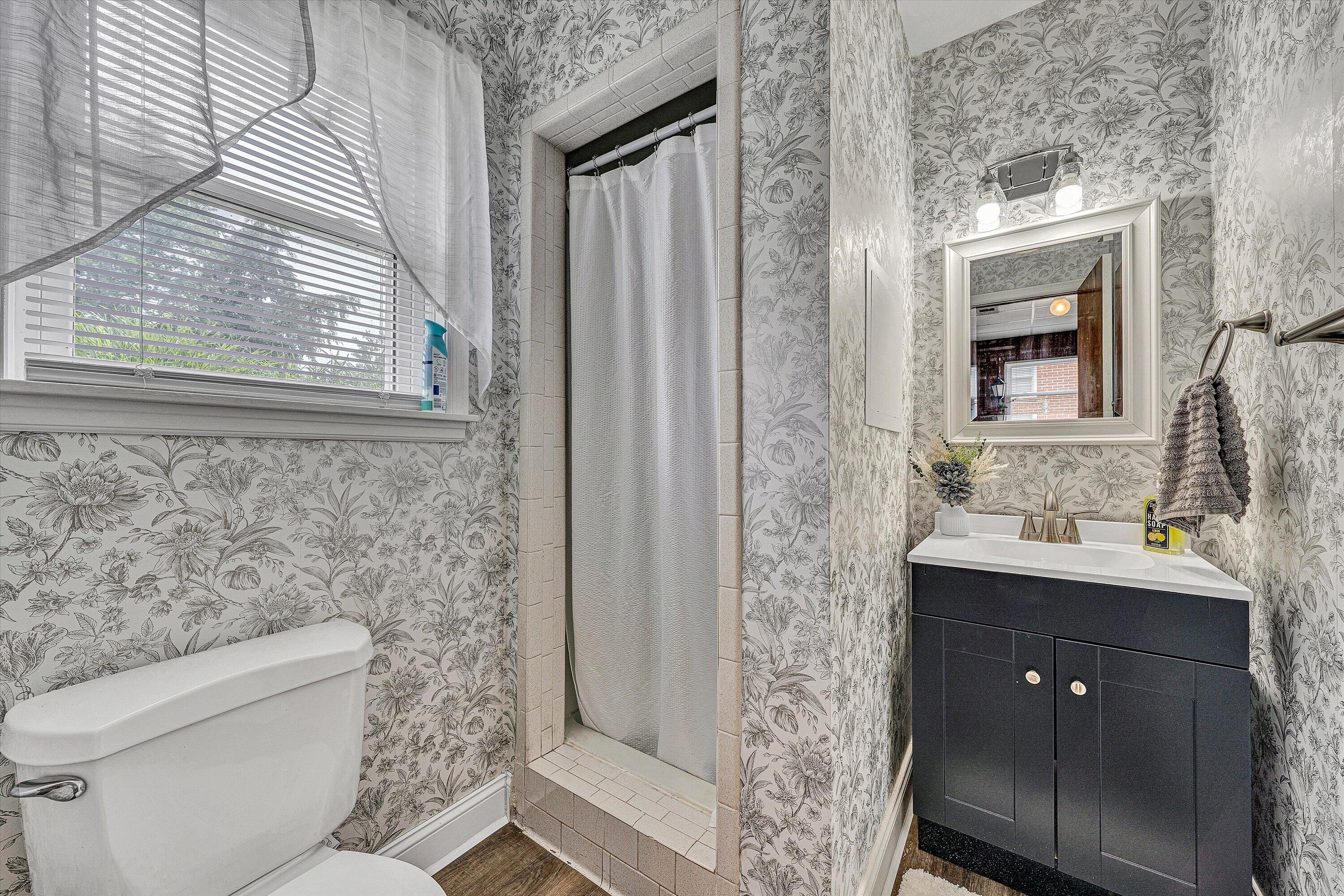 509 Water Oak Road Roanoke, VA 24019 - Photo 16 of 29 16-DSC05326