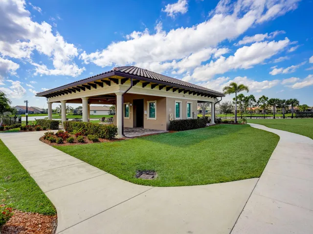 $3,500 | 837 Southeast Courances Drive, Port St. Lucie, FL 34984
