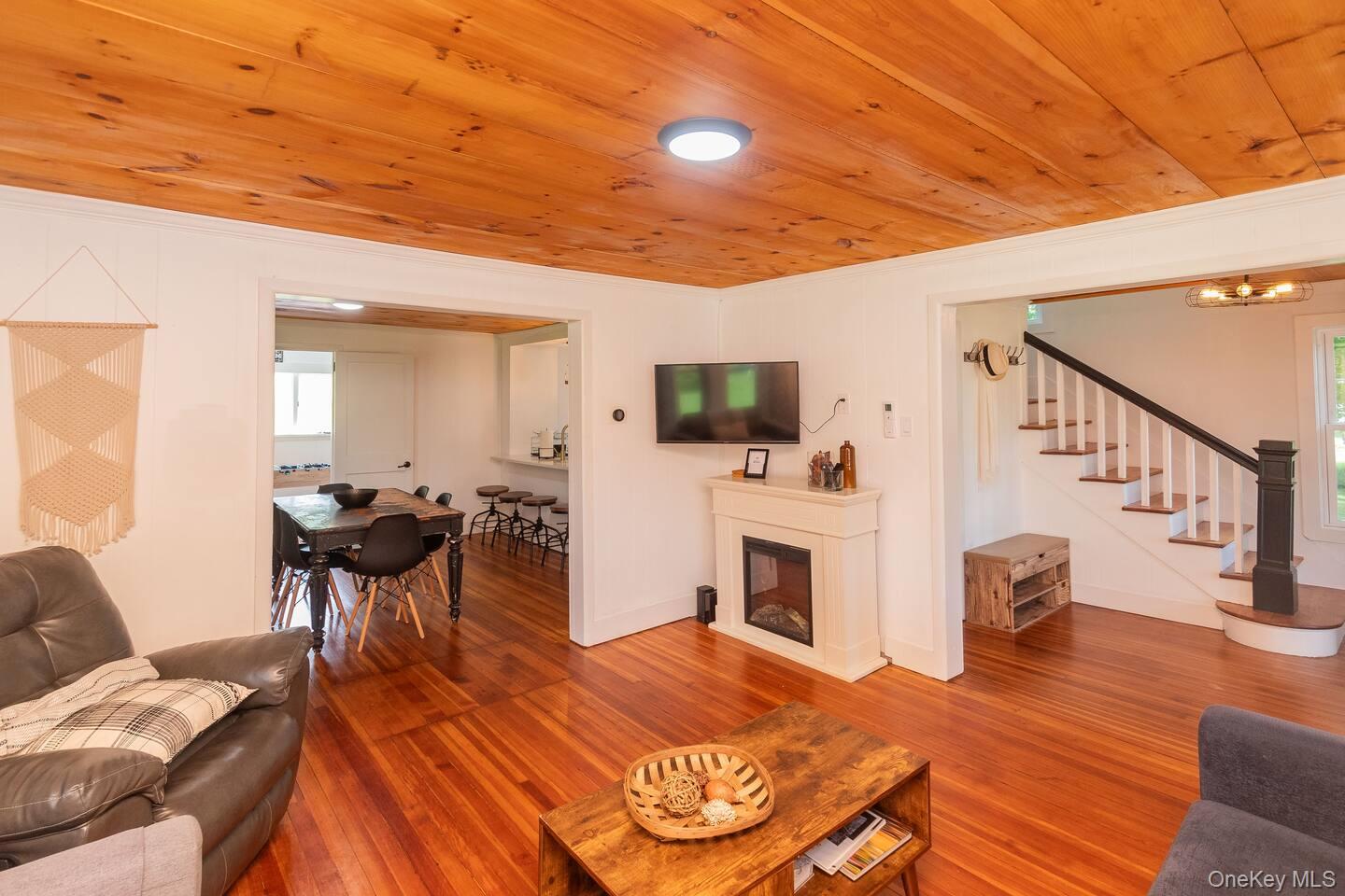 692 Old Rte 17 Livingston Manor, NY 12758 - Photo 12 of 29