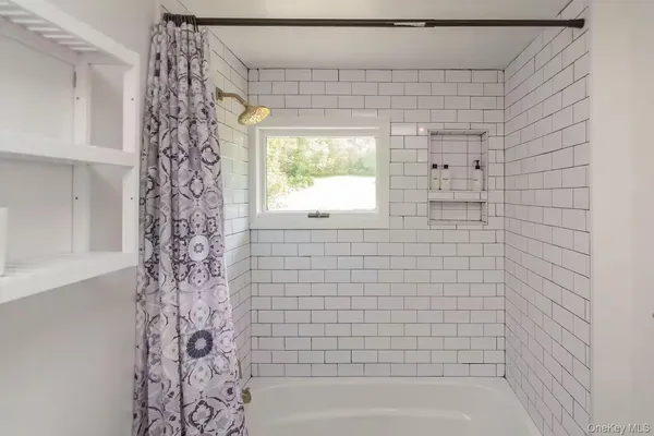 $2,000 | 692 Old Rte 17, Livingston Manor, NY 12758