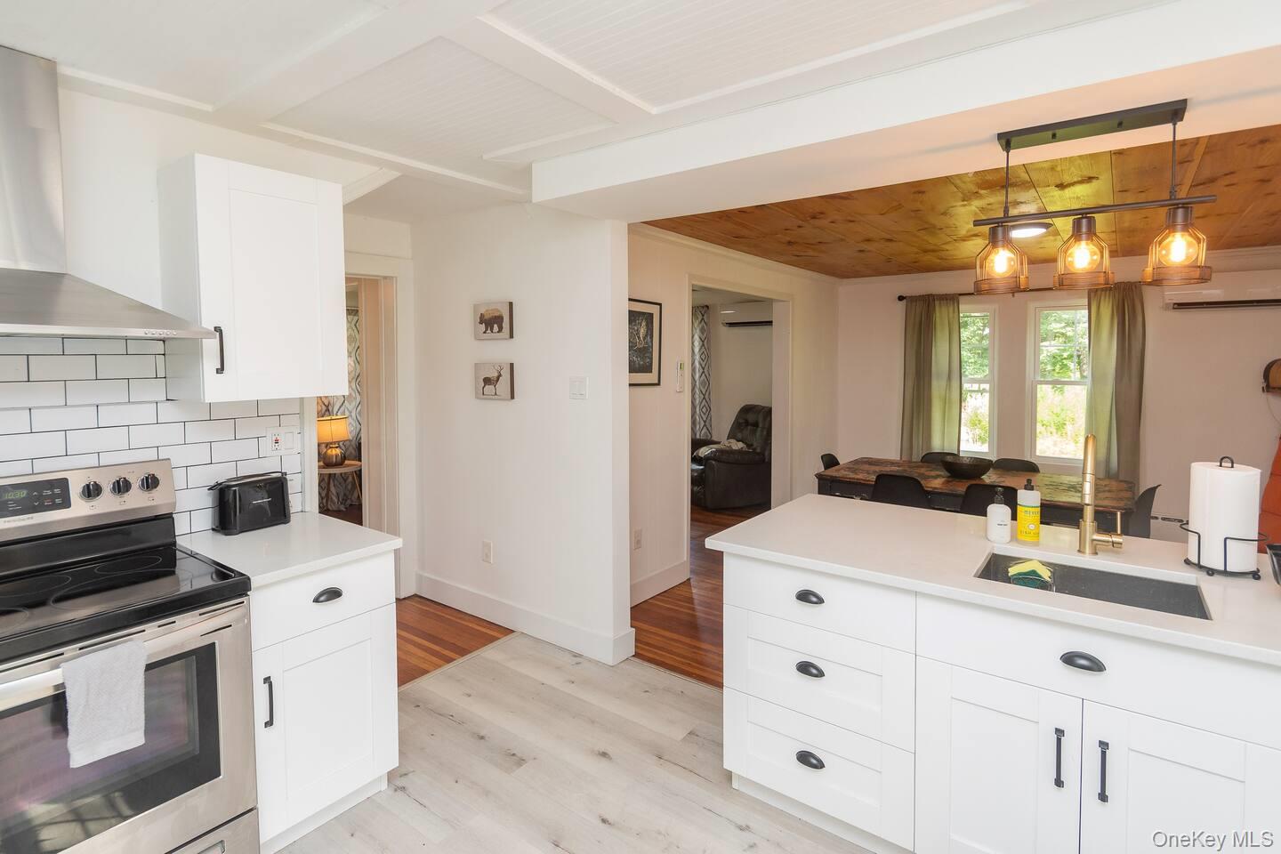 692 Old Rte 17 Livingston Manor, NY 12758 - Photo 8 of 29