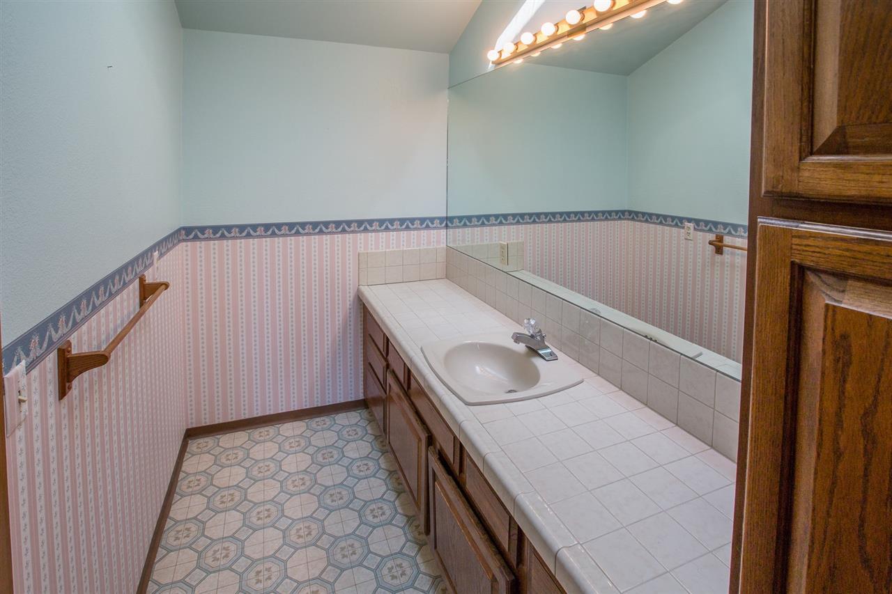 7620 North Cedar Road Spokane, WA 99208 - Photo 12 of 18 Gallery Image 12