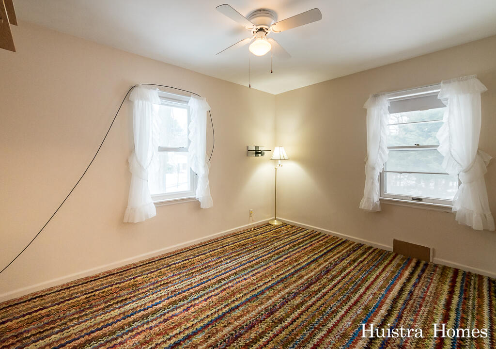 17537 Taft Road Spring Lake, MI 49456 - Photo 14 of 31 17537TaftRd14Lores
