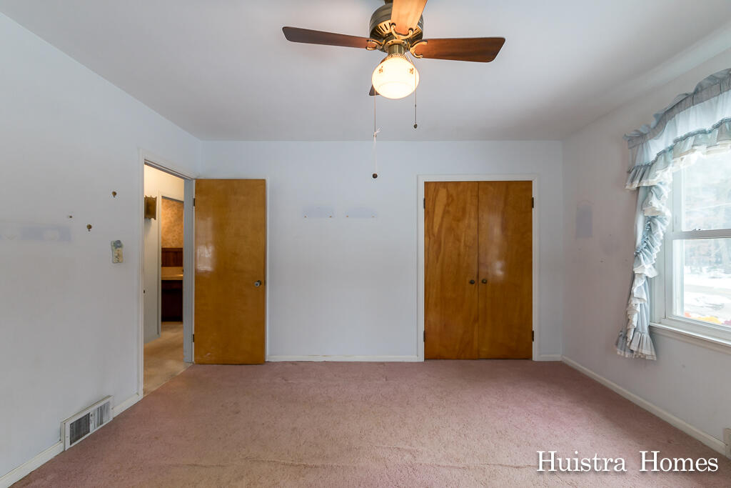 17537 Taft Road Spring Lake, MI 49456 - Photo 21 of 31 17537TaftRd21Lores