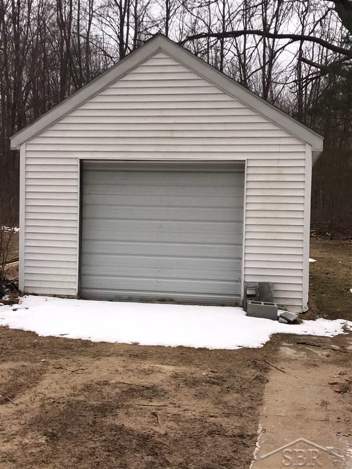 132 East Dopp Road Midland, MI 48640 - Photo 2 of 5