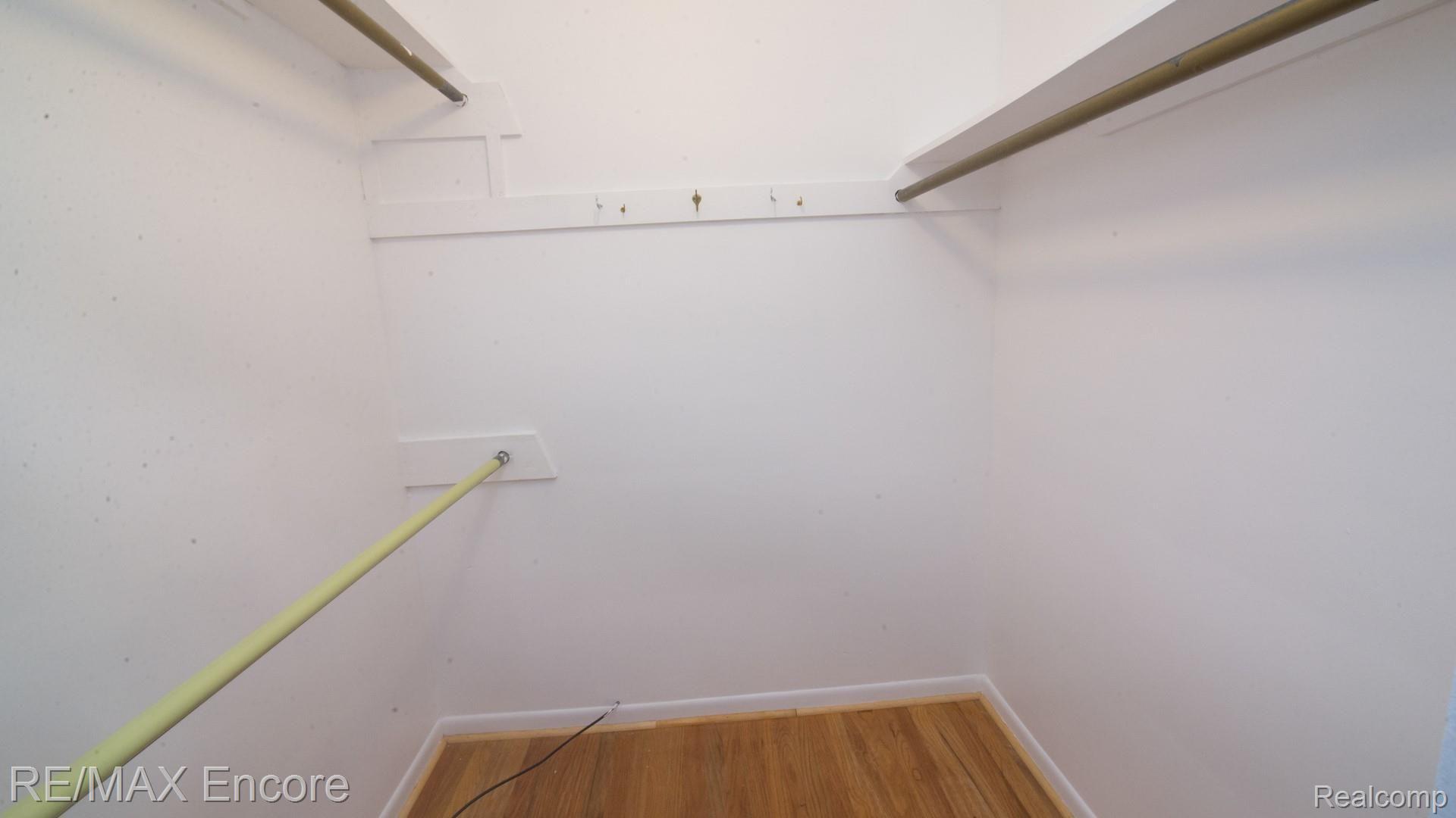 1177 Burnham Road Bloomfield Hills, MI 48304 - Photo 54 of 75 054_23.jpg