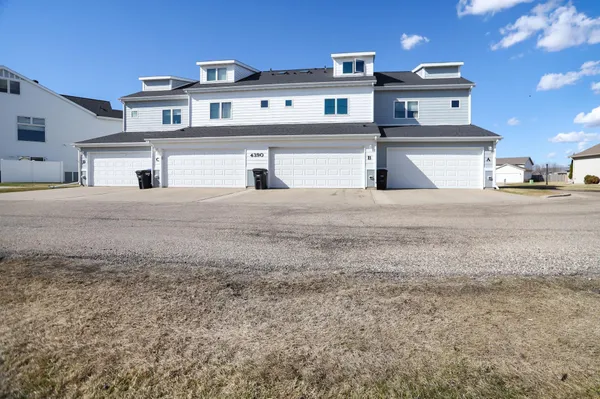 $310,000 | 4390 46th Avenue South, Unit B, Fargo, ND 58104