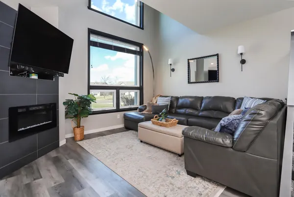 $310,000 | 4390 46th Avenue South, Unit B, Fargo, ND 58104