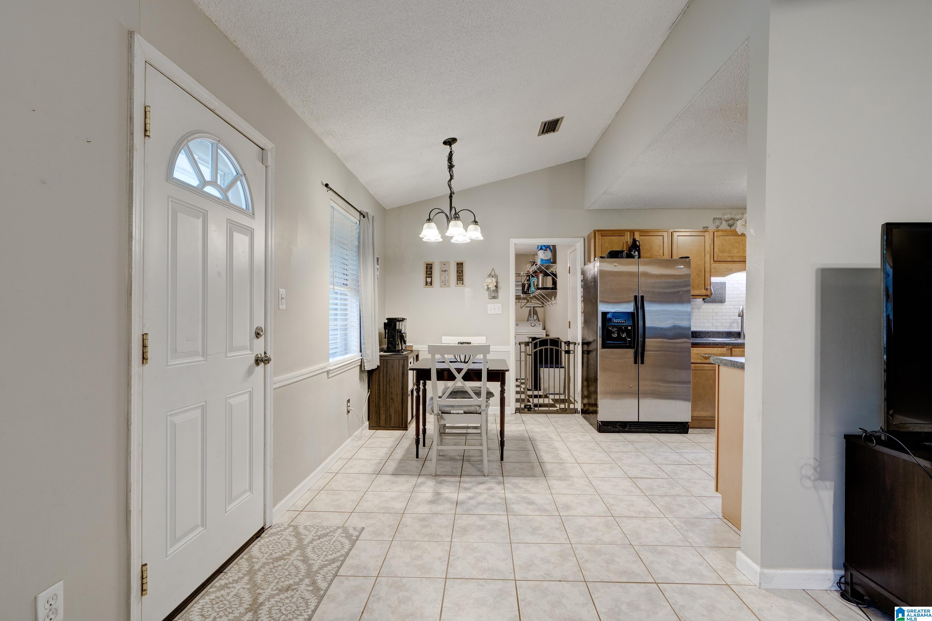 1038 8th Avenue Southwest Alabaster, AL 35007 - Photo 11 of 29 Gallery Image 11