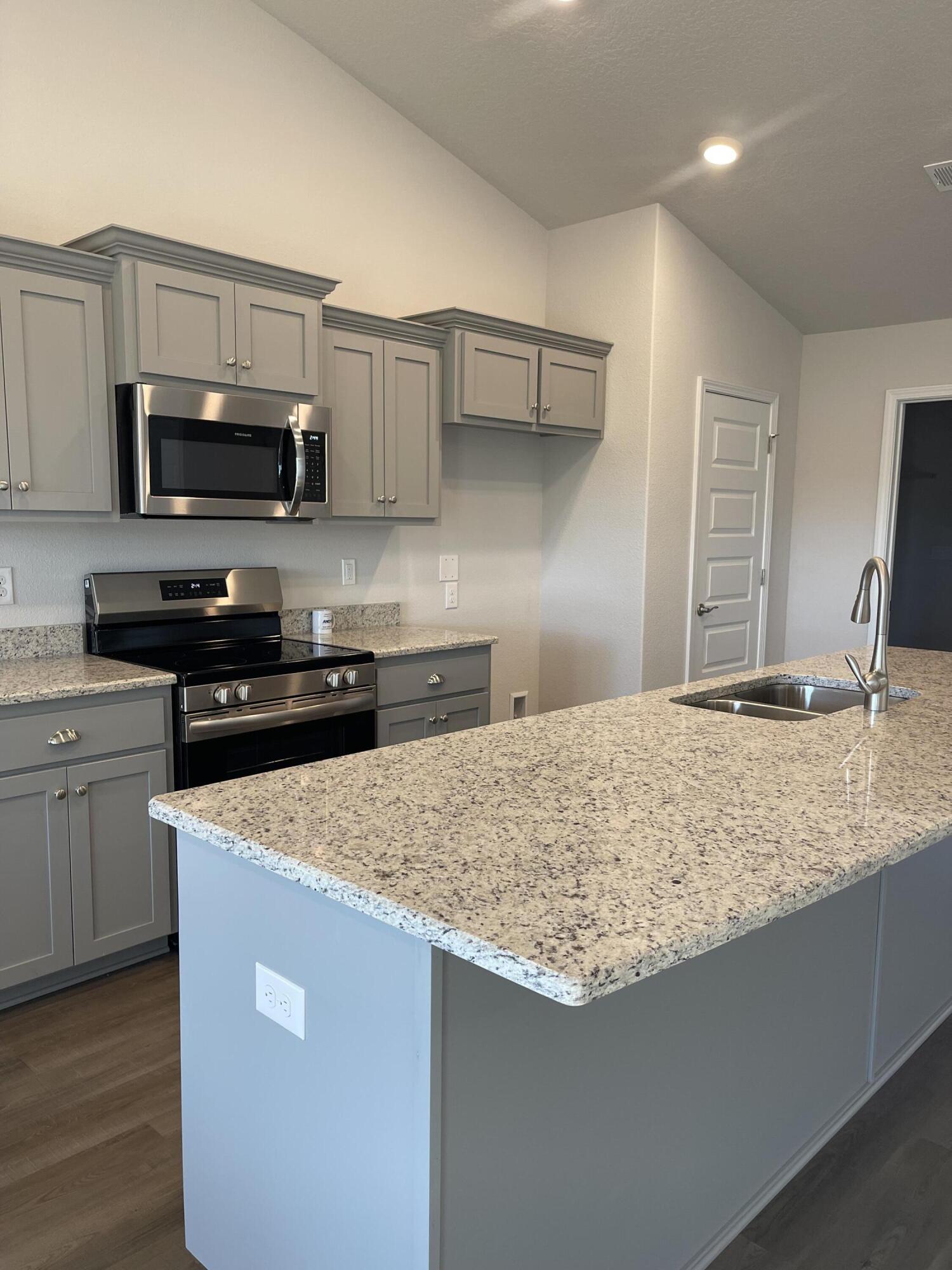 2786 Lake Silver Road Crestview, FL 32536 - Photo 10 of 27 IMG_1152