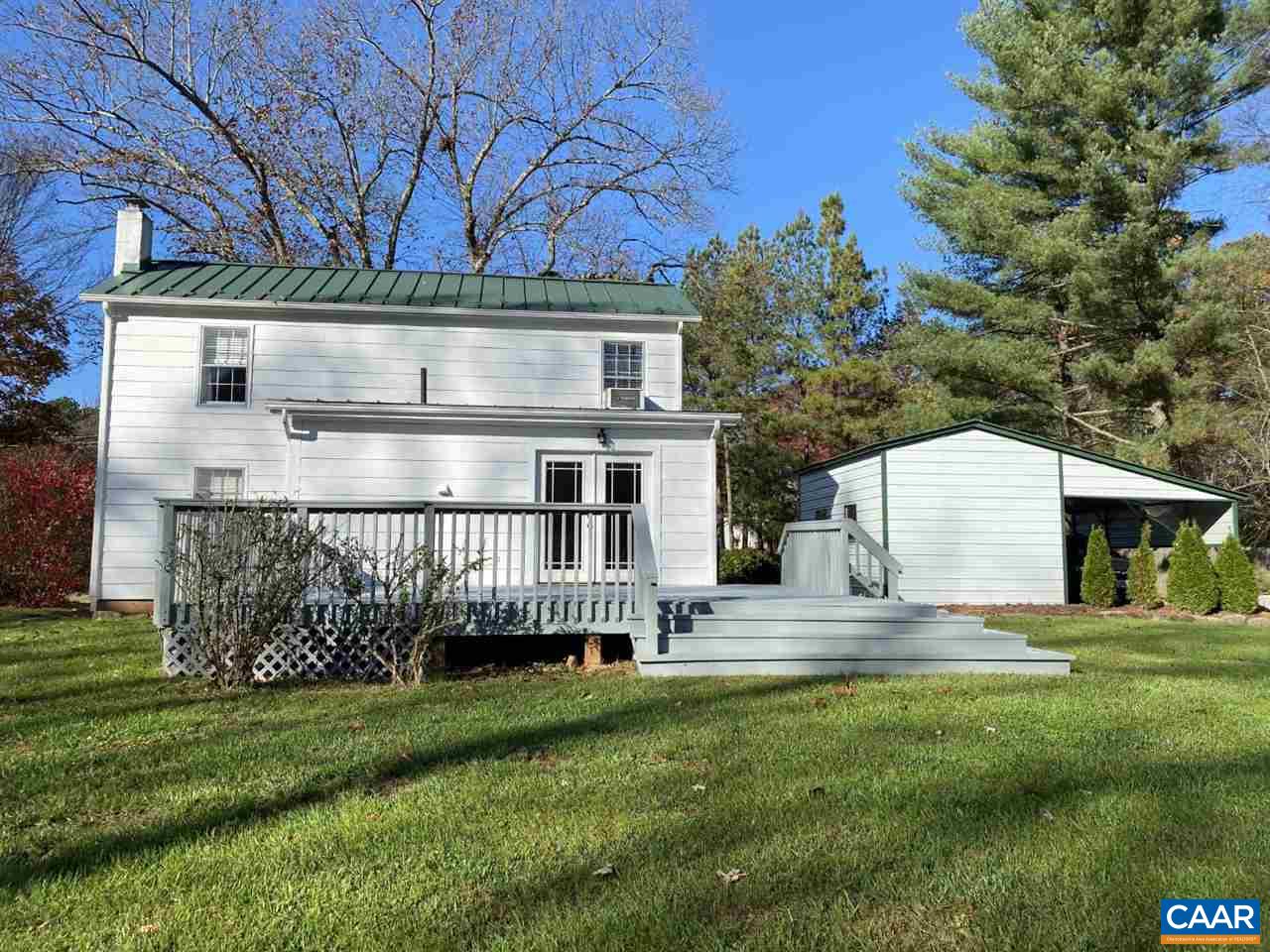 1264 Ridgeview Road Reva, VA 22735 - Photo 25 of 43 a front view of a house with a garden
