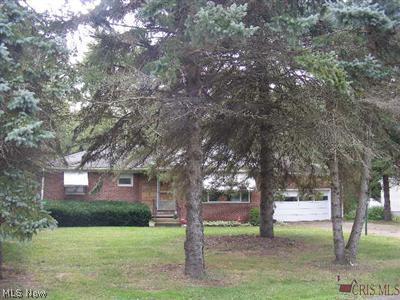 1039 Oak Tree Road Akron, OH 44320 - Photo 1 of 1 Welcome home to 1039 Oak Tree Road in beautiful Copley, Ohio!