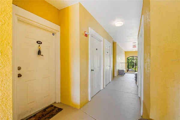 $1,850 | 3611 Conroy Road, Unit 835, Orlando, FL 32839