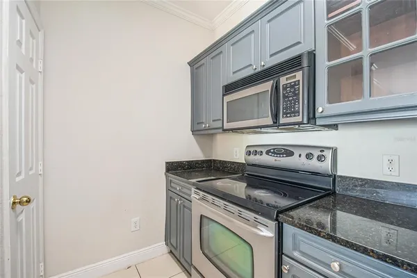 $1,850 | 3611 Conroy Road, Unit 835, Orlando, FL 32839