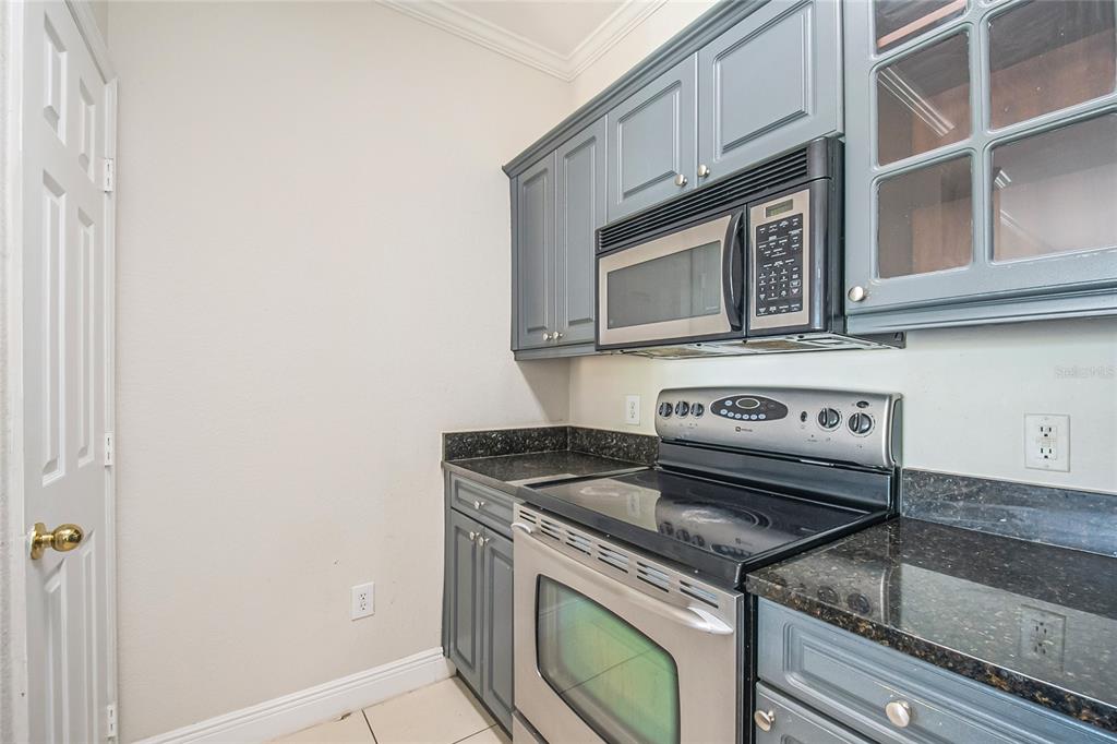 3611 Conroy Road, Unit 835 Orlando, FL 32839 - Photo 8 of 37