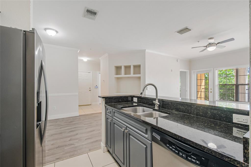 3611 Conroy Road, Unit 835 Orlando, FL 32839 - Photo 9 of 37