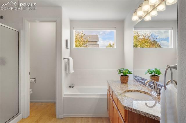 8271 Del Rio Road Peyton, CO 80831 - Photo 13 of 34 Primary attached 4 piece bath with soaking tub.