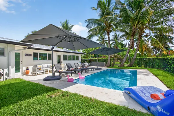 $5,250 | 2681 Northeast 16th Street, Pompano Beach, FL 33062