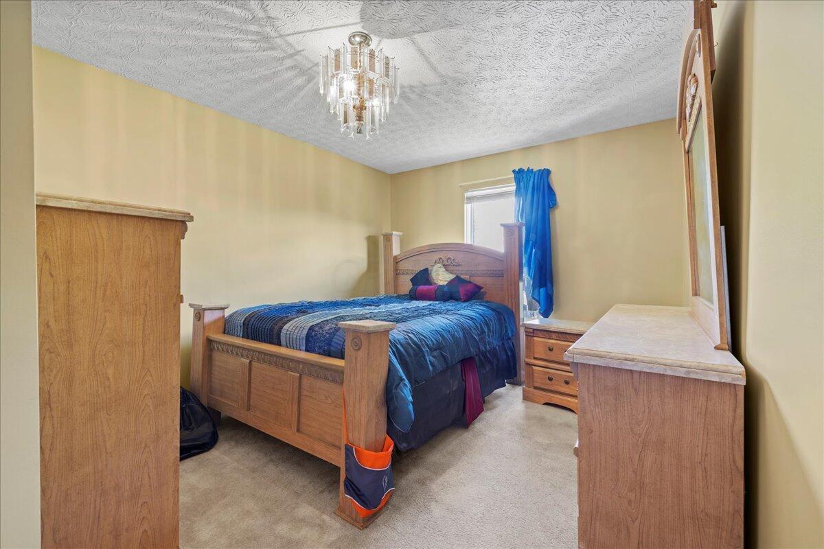 2228 Margo Road Columbus, OH 43229 - Photo 16 of 24 21-Bedroom 3
