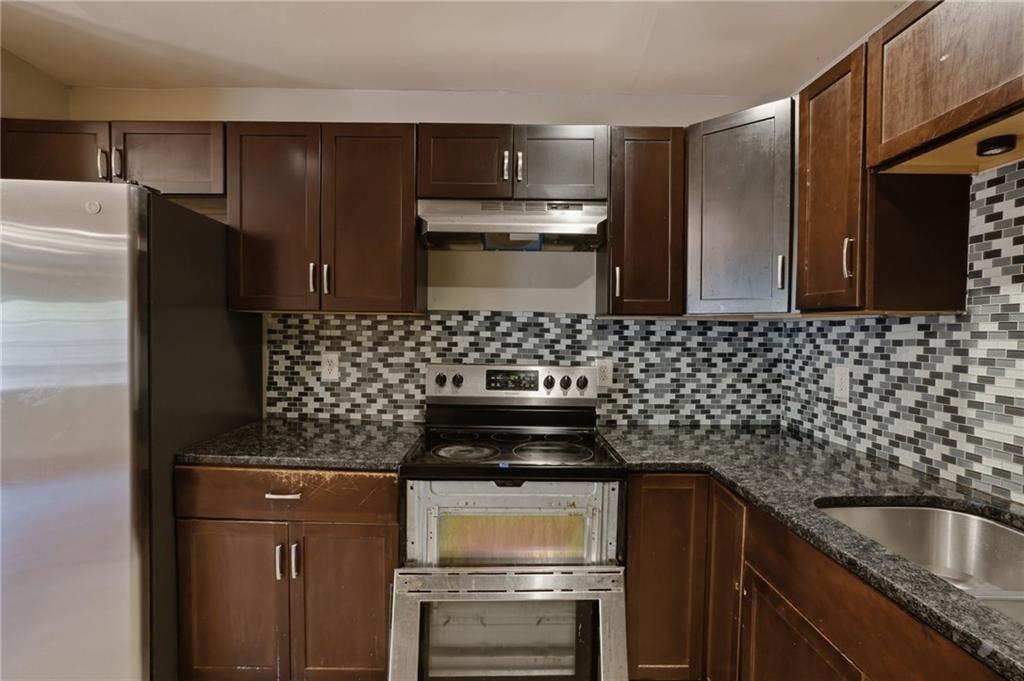 2747 Claire Terrace Decatur, GA 30032 - Photo 17 of 37