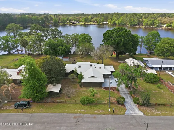 $539,000 | 125 Twin Lake Grove Drive, Interlachen, FL 32148
