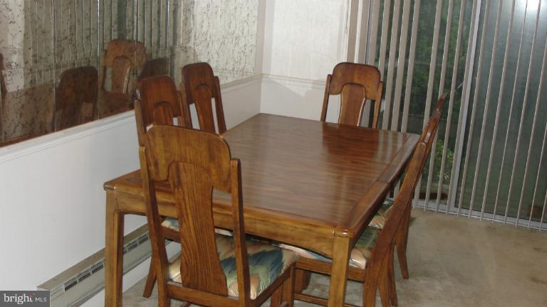 11337 Rambling Road Gaithersburg, MD 20879 - Photo 3 of 16 Dining Room