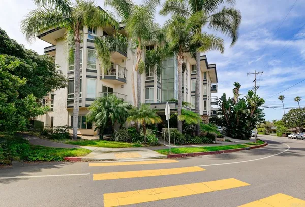 $4,700 | 935 Genter Street, Unit 212, La Jolla, CA 92037